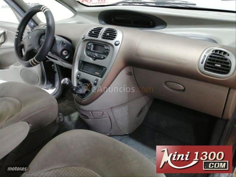 Citroen Xsara Picasso 2.0 HDI Exclusive de 2001 con 165.000 Km por 2.800 EUR. en Malaga