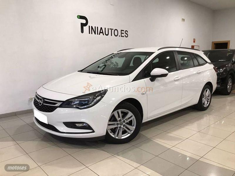 Opel Astra 1.6 CDTi 110 CV Selective ST de 2016 con 78.000 Km por 12.900 EUR. en Madrid