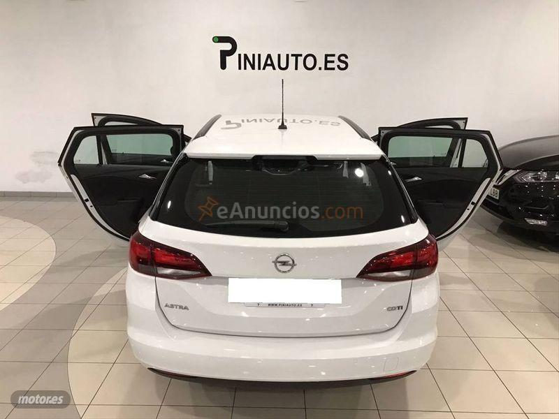 Opel Astra 1.6 CDTi 110 CV Selective ST de 2016 con 78.000 Km por 12.900 EUR. en Madrid