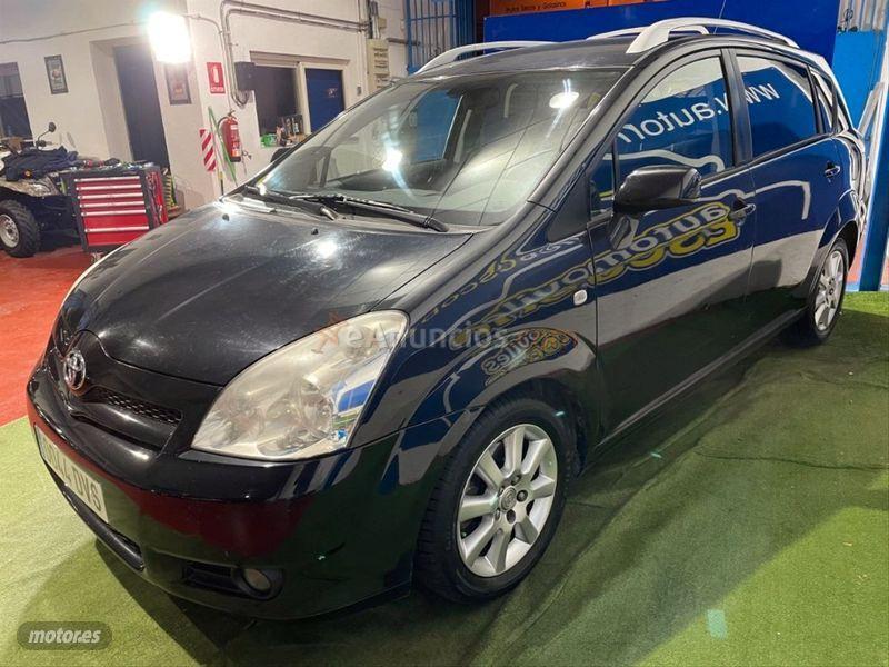 Toyota Corolla Verso 2.2 D4D 136cv Sol de 2006 con 263.911 Km por 3.500 EUR. en Madrid