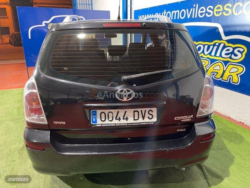 Toyota Corolla Verso 2.2 D4D 136cv Sol de 2006 con 263.911 Km por 3.500 EUR. en Madrid