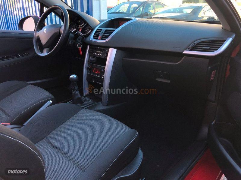 Peugeot 207 CC 1.6 VTi 16v 120 de 2009 con 95.759 Km por 6.990 EUR. en Madrid