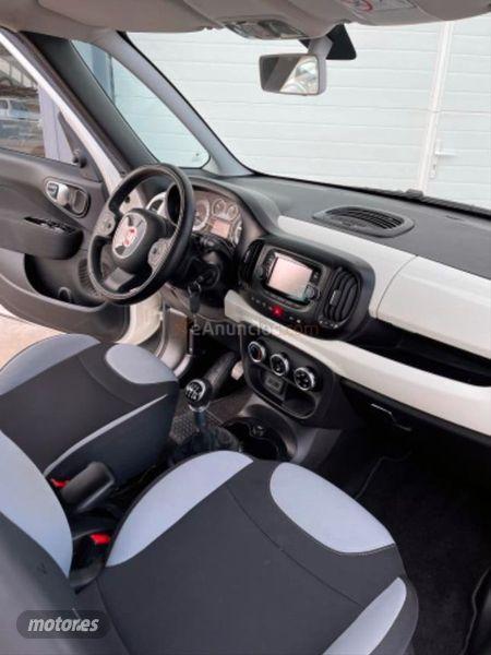 Fiat 500L 1.4 16v 70kW 95CV Trekking de 2016 con 29.000 Km por 11.999 EUR. en Jaen