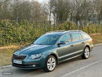 Skoda Superb Combi 2.0 TDI CR 140cv 4x4 Elegance de 2014 con 198.000 Km por 12.990 EUR. en Vizcaya