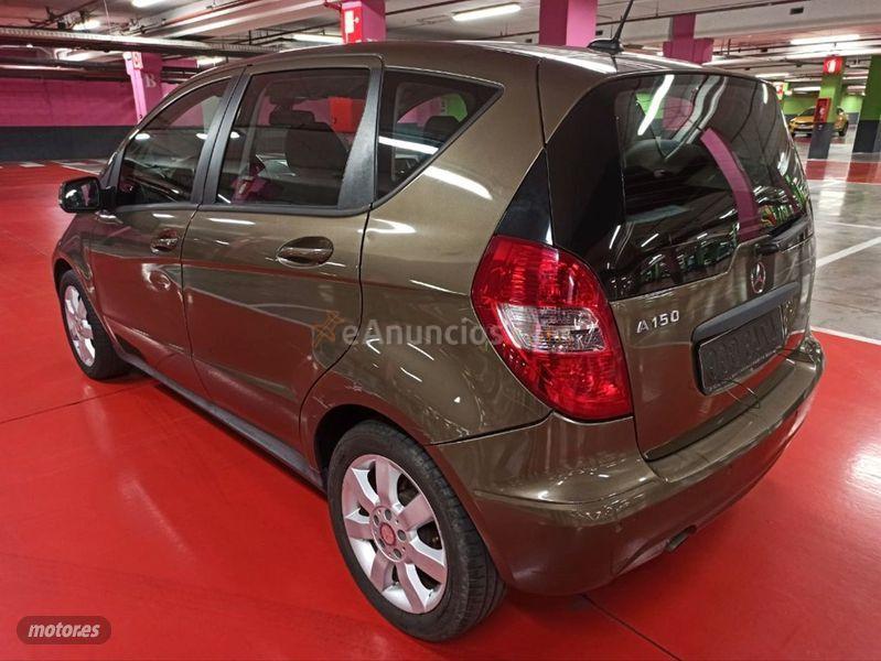 Mercedes Clase A A 160 de 2010 con 189.000 Km por 5.490 EUR. en Madrid