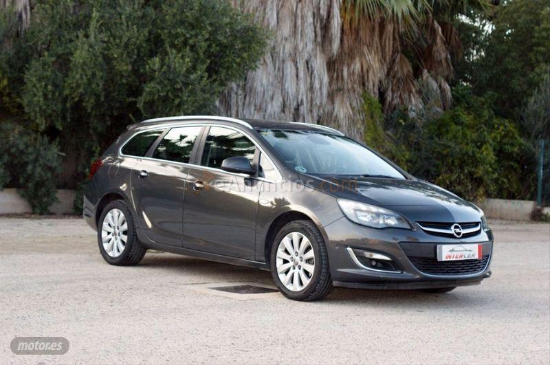 Opel Astra 2.0 CDTi 165 CV Excellence Auto ST de 2015 con 240.700 Km por 9.500 EUR. en Murcia