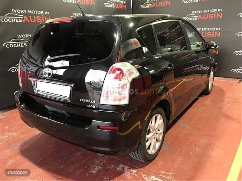 Toyota Corolla Verso 2.2 D4D 136 CV Luna de 2008 con 271.000 Km por 4.800 EUR. en Madrid