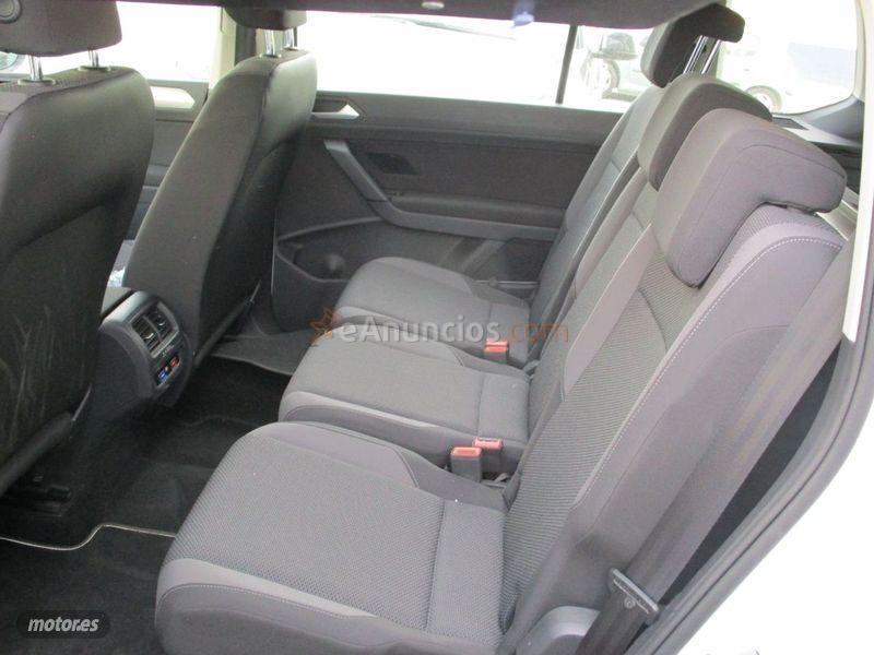 Volkswagen Touran Business 1.6 TDI 85kW 115CV de 2018 con 59.999 Km por 21.900 EUR. en Malaga