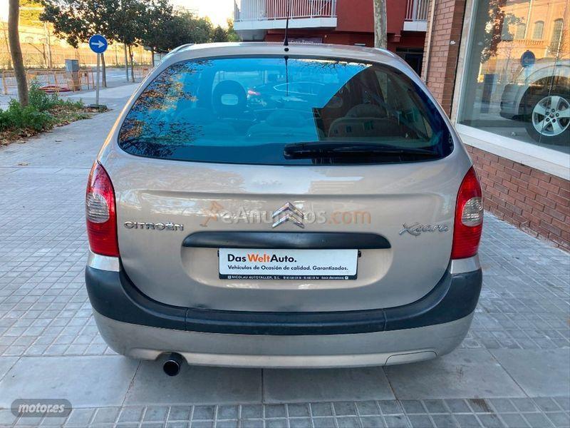 Citroen Xsara Picasso 2.0 HDI SX de 2005 con 120.000 Km por 2.200 EUR. en Barcelona