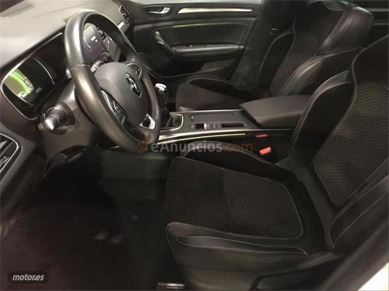 Renault Megane Sp. Tourer Zen En. TCe 97kW 130CV de 2017 con 42.410 Km por 16.900 EUR. en Barcelona