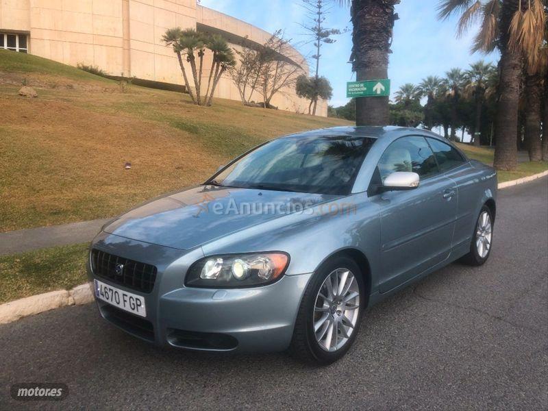 Volvo C 70 2.4 140cv Summum de 2006 con 92.900 Km por 10.900 EUR. en Malaga