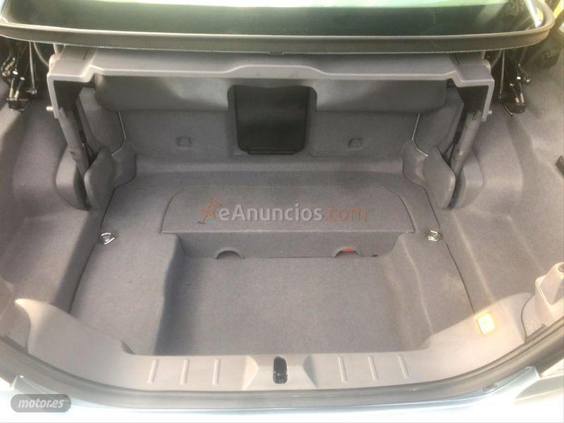 Volvo C 70 2.4 140cv Summum de 2006 con 92.900 Km por 10.900 EUR. en Malaga