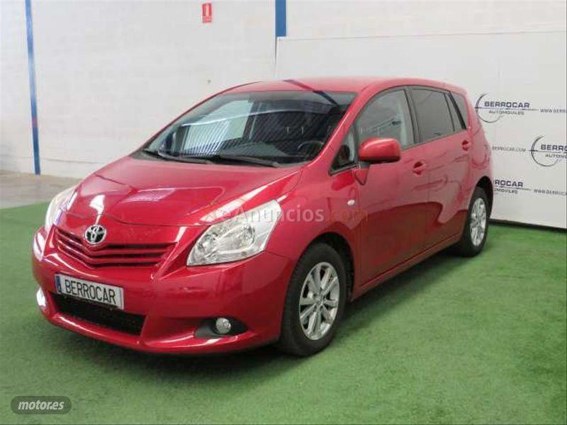 Toyota Verso 2.0 D4D Active 5pl. de 2011 con 220.000 Km por 7.890 EUR. en Sevilla