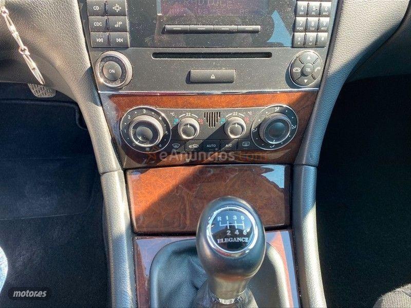 Mercedes Clase C C 200 K ELEGANCE de 2005 con 185.170 Km por 7.999 EUR. en Madrid