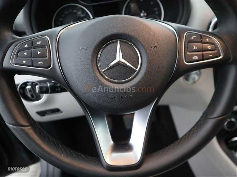 Mercedes Clase B B 180 d de 2017 con 49.800 Km por 20.600 EUR. en Cadiz