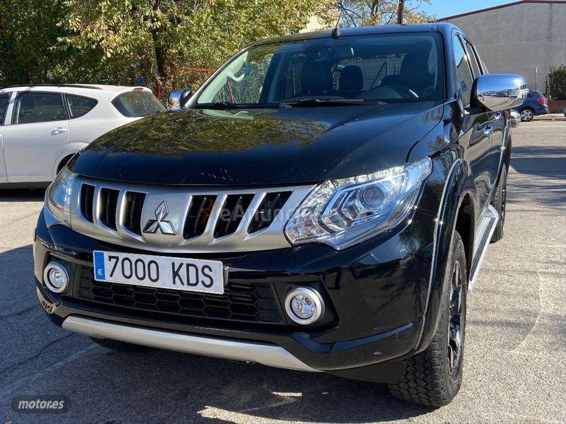 Mitsubishi L 200 DC 300 DID Kaiteki Auto de 2017 con 28.990 Km por 28.990 EUR. en Madrid