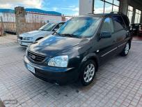 Kia Carens 2.0 CRDi LX de 2003 con 298.000 Km por 2.595 EUR. en Segovia