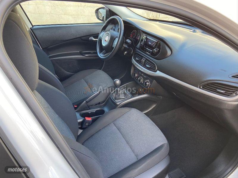 Fiat Tipo SW 1.4 70kW 95CV Mirror de 2019 con 17.000 Km por 12.990 EUR. en Madrid