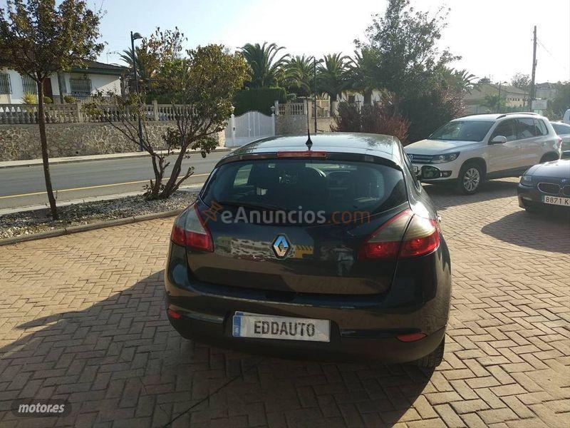 Renault Megane Sport Tourer Dynamique 1.5dCi 105cv eco2 de 2009 con 153.000 Km por 6.450 EUR. en Granada