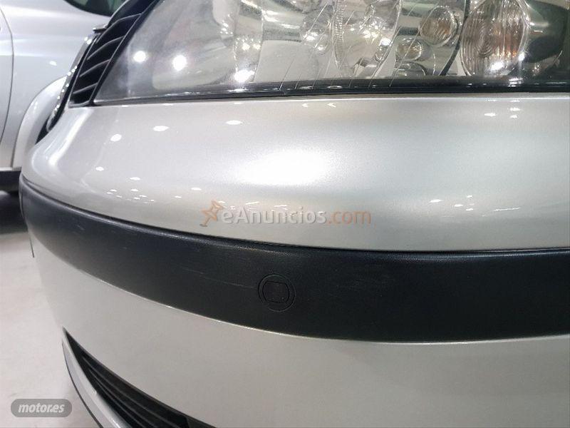 Seat Alhambra 1.9 TDi 130CV Signa de 2004 con 120.000 Km por 6.999 EUR. en Salamanca