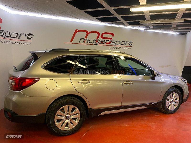 Subaru Outback 2.0 TD Executive CVT Lineartronic AWD de 2016 con 175.000 Km por 14.900 EUR. en Madrid
