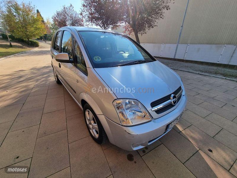 Opel Meriva Cosmo 1.6 XE de 2005 con 69.000 Km por 2.990 EUR. en Lleida