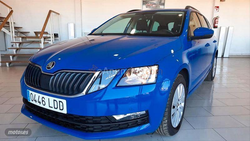 Skoda Octavia Combi 1.6 TDI CR 85KW 115CV Ambition de 2019 con 48.440 Km por 17.400 EUR. en Palencia