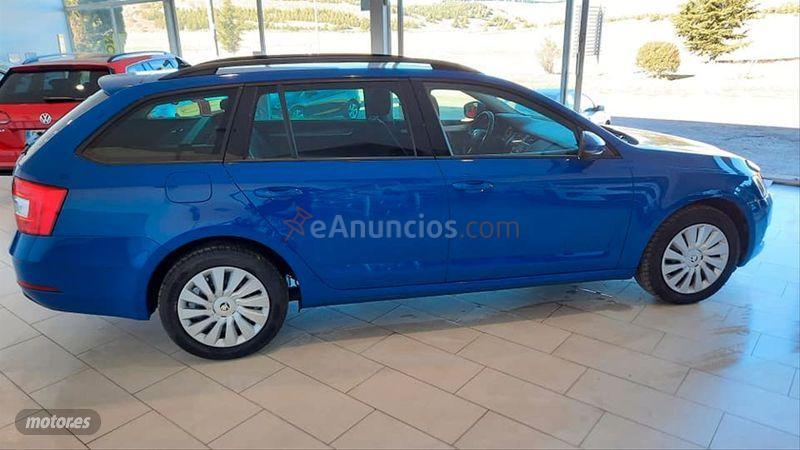 Skoda Octavia Combi 1.6 TDI CR 85KW 115CV Ambition de 2019 con 48.440 Km por 17.400 EUR. en Palencia