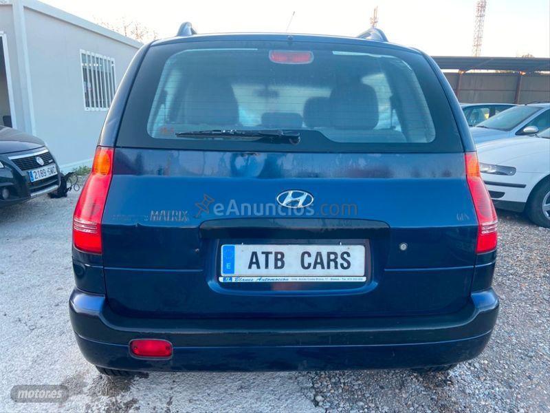 Hyundai Matrix 1.6 GLS de 2003 con 250.000 Km por 1.200 EUR. en Zaragoza