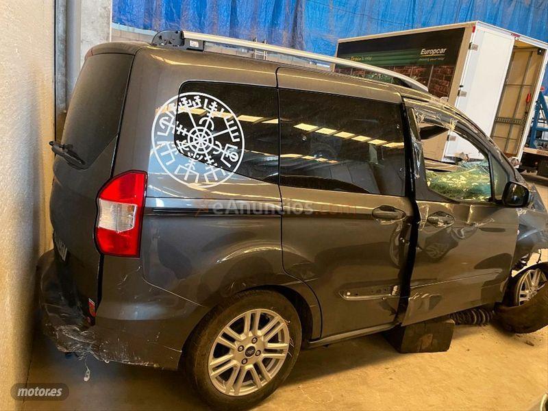 Ford Tourneo Courier 1.0 EcoBoost 74kW 100CV Titanium de 2020 con 15.200 Km por 2.400 EUR. en Lleida