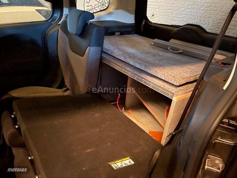 Ford Tourneo Courier 1.0 EcoBoost 74kW 100CV Titanium de 2020 con 15.200 Km por 2.400 EUR. en Lleida