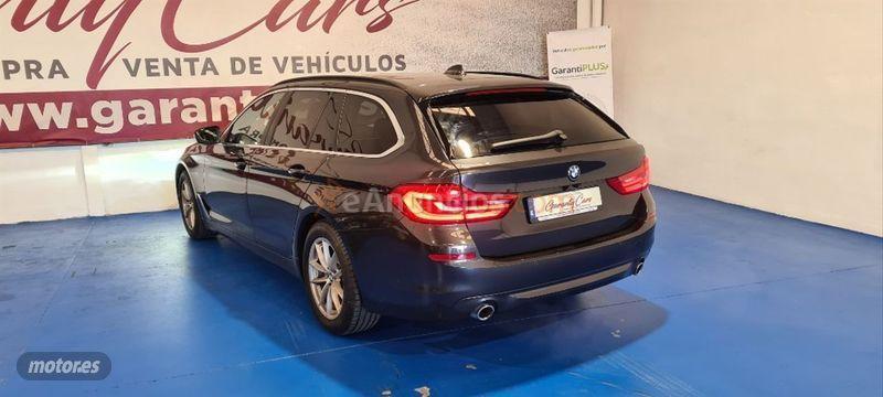 BMW Serie 5 530dA xDrive Touring de 2019 con 23.000 Km por 39.900 EUR. en Castellon