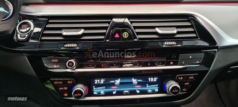 BMW Serie 5 530dA xDrive Touring de 2019 con 23.000 Km por 39.900 EUR. en Castellon