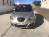 Seat Altea XL 1.6 102cv GLP Reference de 2012 con 290.000 Km por 3.600 EUR. en Badajoz