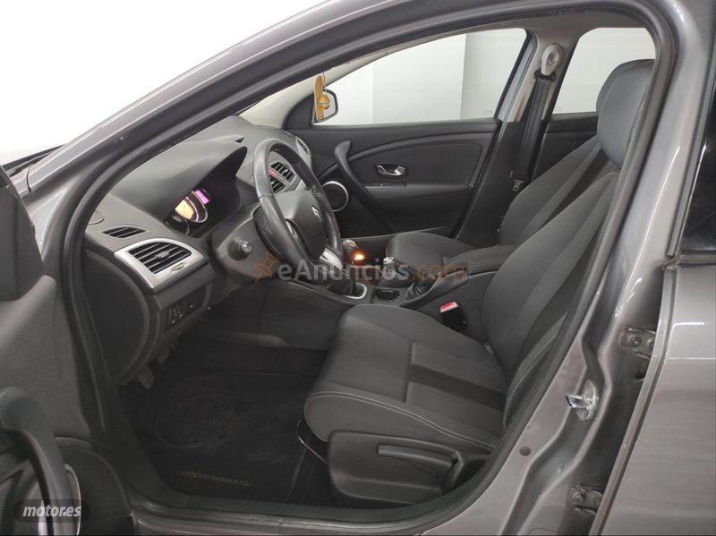 Renault Megane Sport Tourer Dynamique 1.9dCi 130cv de 2010 con 230.000 Km por 3.990 EUR. en Lleida