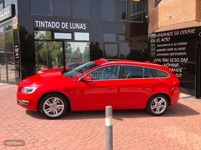 Volvo V 60 2.4 D6 Hibrido AWD Auto de 2013 con 215.000 Km por 15.900 EUR. en Madrid