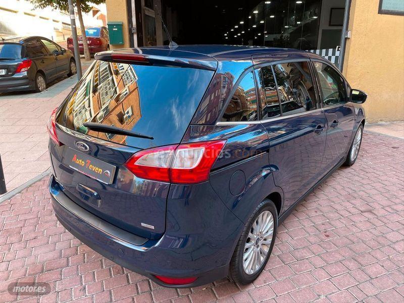 Ford Grand C-Max 1.0 EcoBoost 125 AutoStartStop Titani. de 2013 con 120.000 Km por 8.999 EUR. en Madrid