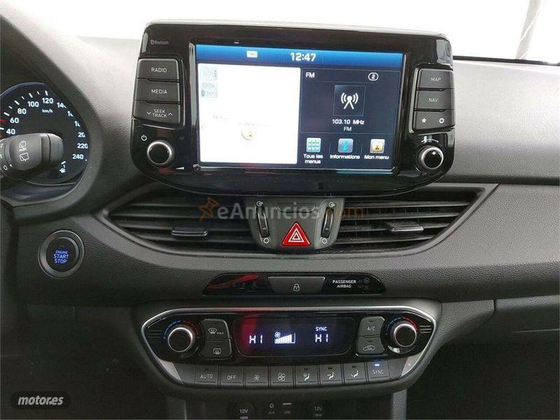 Hyundai i30 CW 1.6 CRDi 81kW 110CV Tecno de 2018 con 62.000 Km por 16.550 EUR. en Madrid