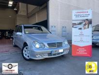 Mercedes Clase C C 220 CDI Elegance Familiar de 2007 con 304.000 Km por 4.490 EUR. en Madrid
