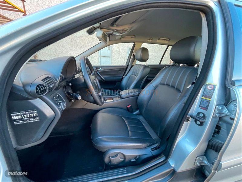 Mercedes Clase C C 220 CDI Elegance Familiar de 2007 con 304.000 Km por 4.490 EUR. en Madrid