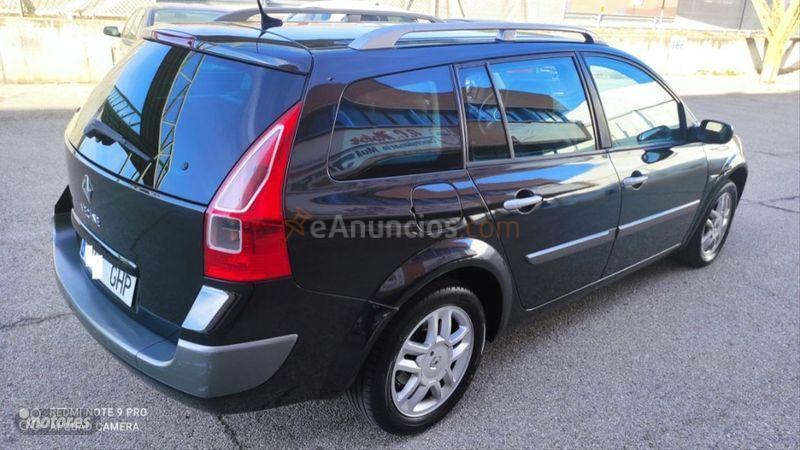 Renault Megane Grand Tour Dynamique 1.9dCi de 2008 con 238.000 Km por 3.500 EUR. en Madrid