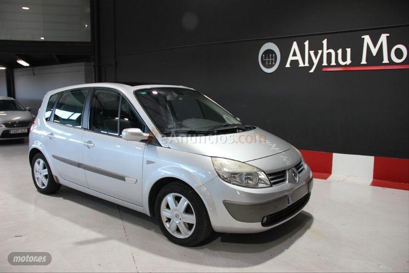 Renault Scenic Luxe Dynamique 1.6 16V EU4 de 2006 con 59.000 Km por 3.990 EUR. en Salamanca