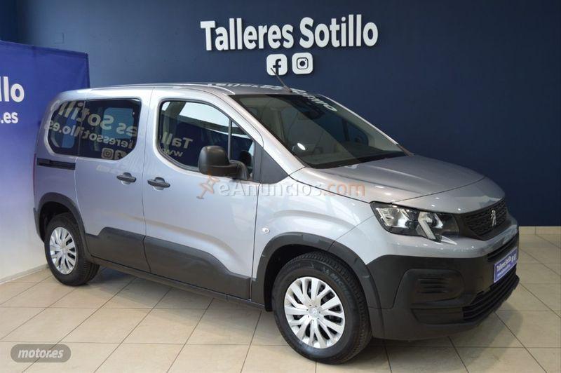 Peugeot Rifter Active Pack Standard BlueHDi 73kW de 2021 con 8.478 Km por 21.990 EUR. en Avila