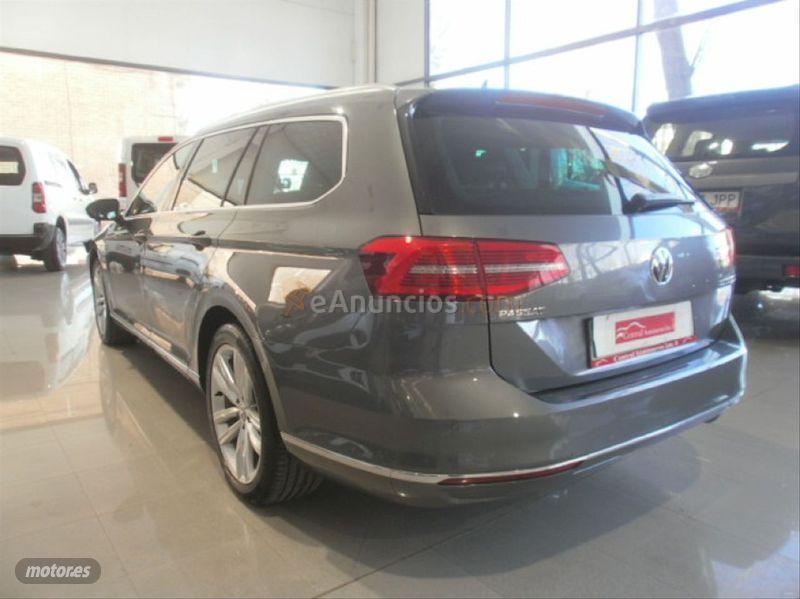 Volkswagen Passat Variant Sport 2.0 TDI 110kW150CV BMT de 2016 con 74.000 Km por 22.500 EUR. en Alava
