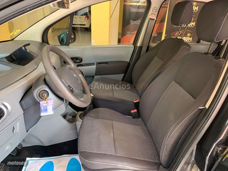 Renault Grand Modus Evolution dCi 90 eco2 de 2012 con 120.000 Km por 5.450 EUR. en Valencia