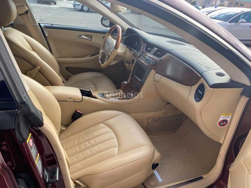 Mercedes Clase CLS nacional con libro de mantenimiento al dia 
