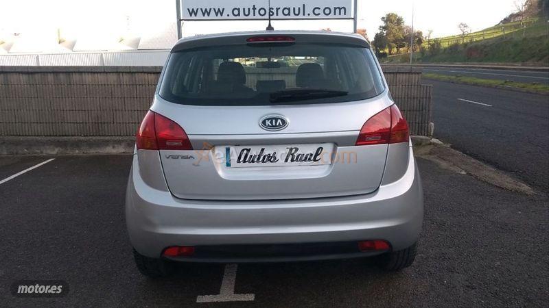 Kia Venga 1.4 CVVT 90cv Concept de 2012 con 186.000 Km por 6.900 EUR. en Cantabria