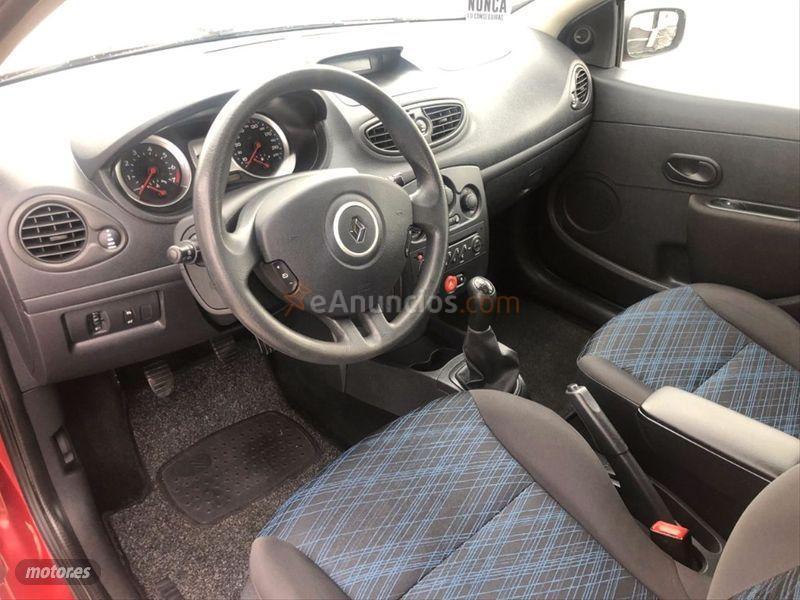 Renault Clio Grand Tour Authentique 1.2 16v 75 eco2 de 2008 con 159.000 Km por 4.950 EUR. en Alicante