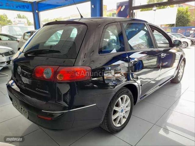 Fiat Croma 1.9 8v Multijet Strip de 2007 con 250.000 Km por 2.900 EUR. en Madrid