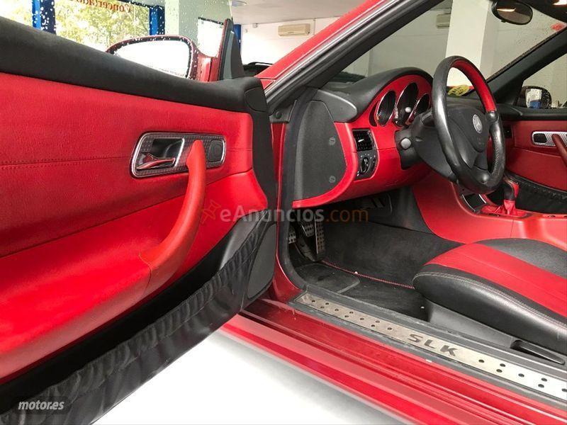 Mercedes Clase SLK SLK 200 K Final Edition de 2003 con 234.237 Km por 6.990 EUR. en Madrid